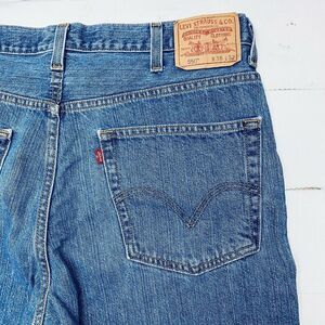 Levi's 550 Relaxed Fit Medium Wash Denim Jeans Men Size 38 x 32